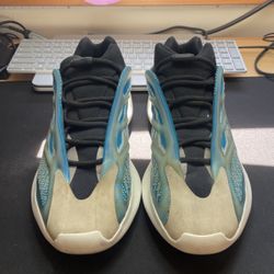 Adidas Yeezy 700 V3 Arzareth 
