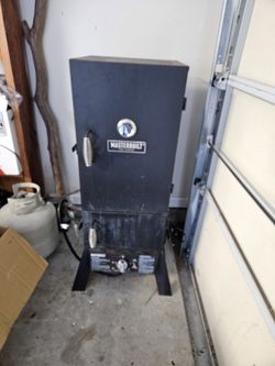 Masterbuilt Pro Series Propane Smoker