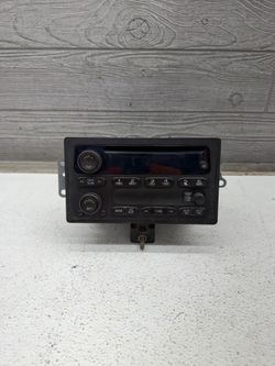 2003-2006 Chevy / GMC STOCK RADIO