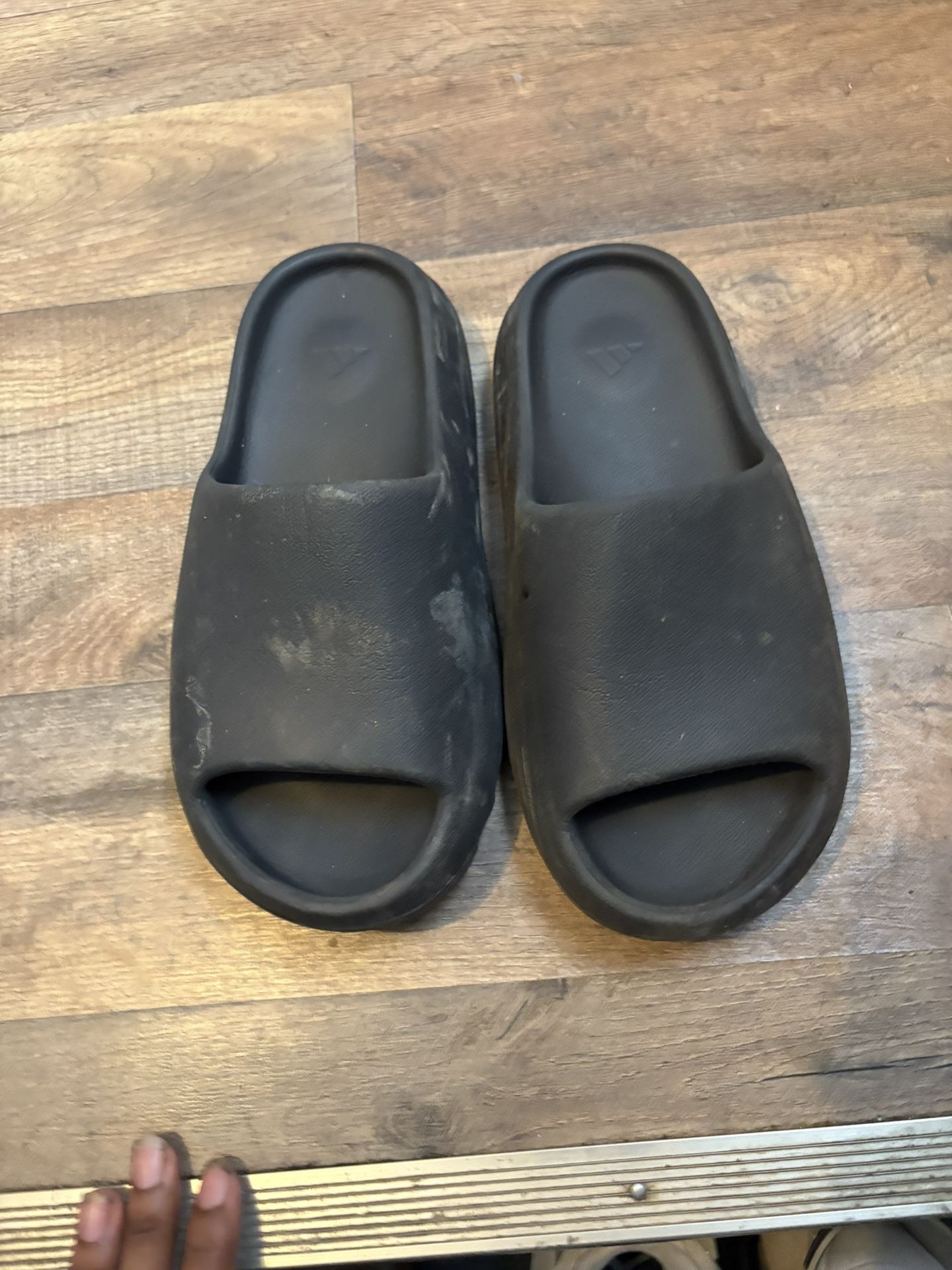 Yeezy Slides 