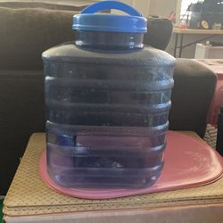 Container