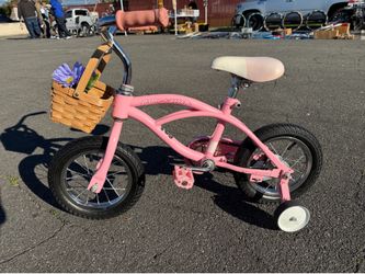 LITTLE GIRL BEACH CRUISER ( like New condition)