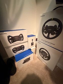MOZA racing equipment