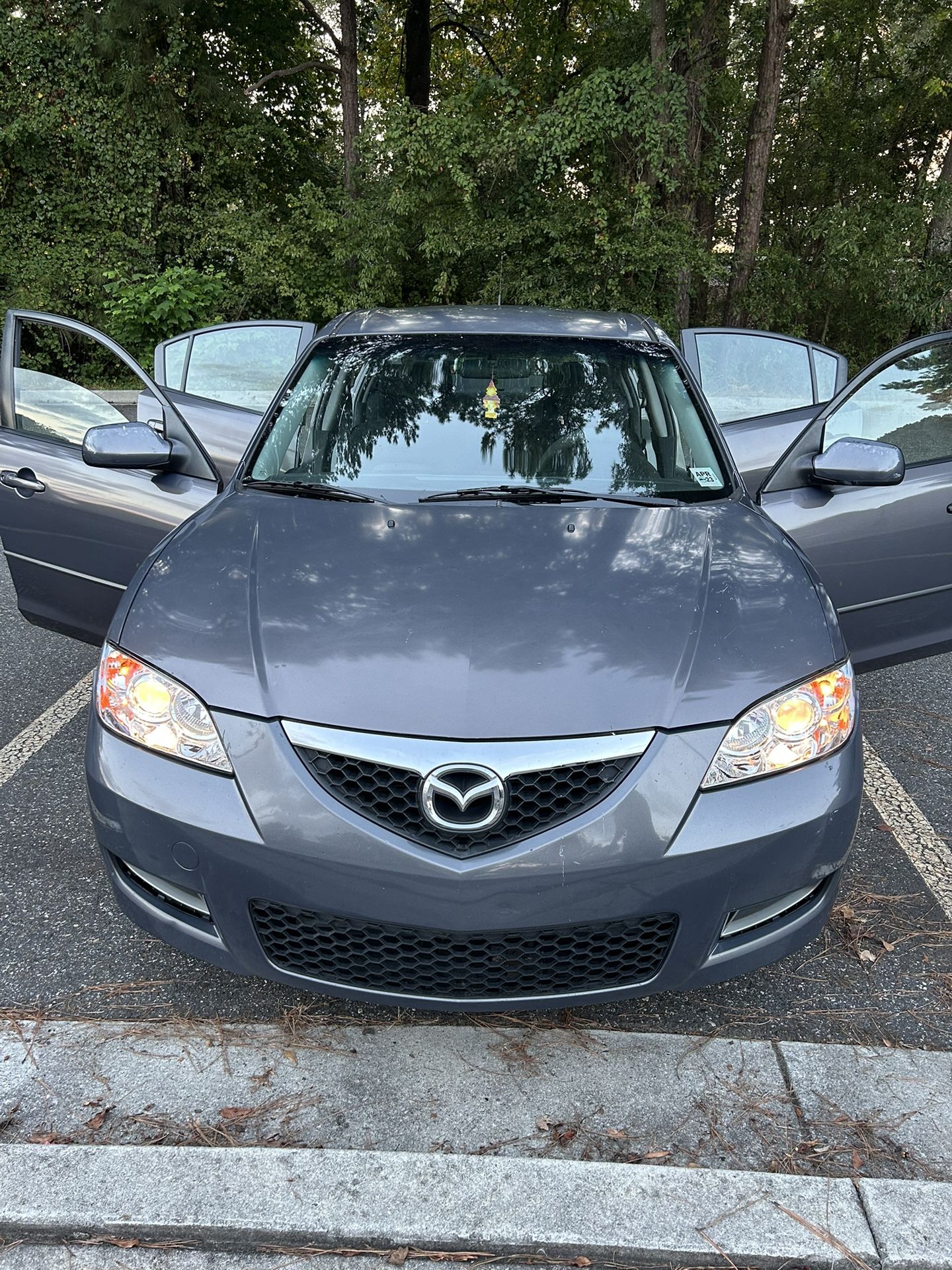 $2999 negotiable !!! 2009 Mazda 3 i Sedan 4D