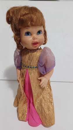 Vintage 1967/1968 small talk Cinderella doll
