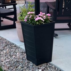 Large flower pot