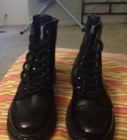 Size 7 high top black polyurethane shoes