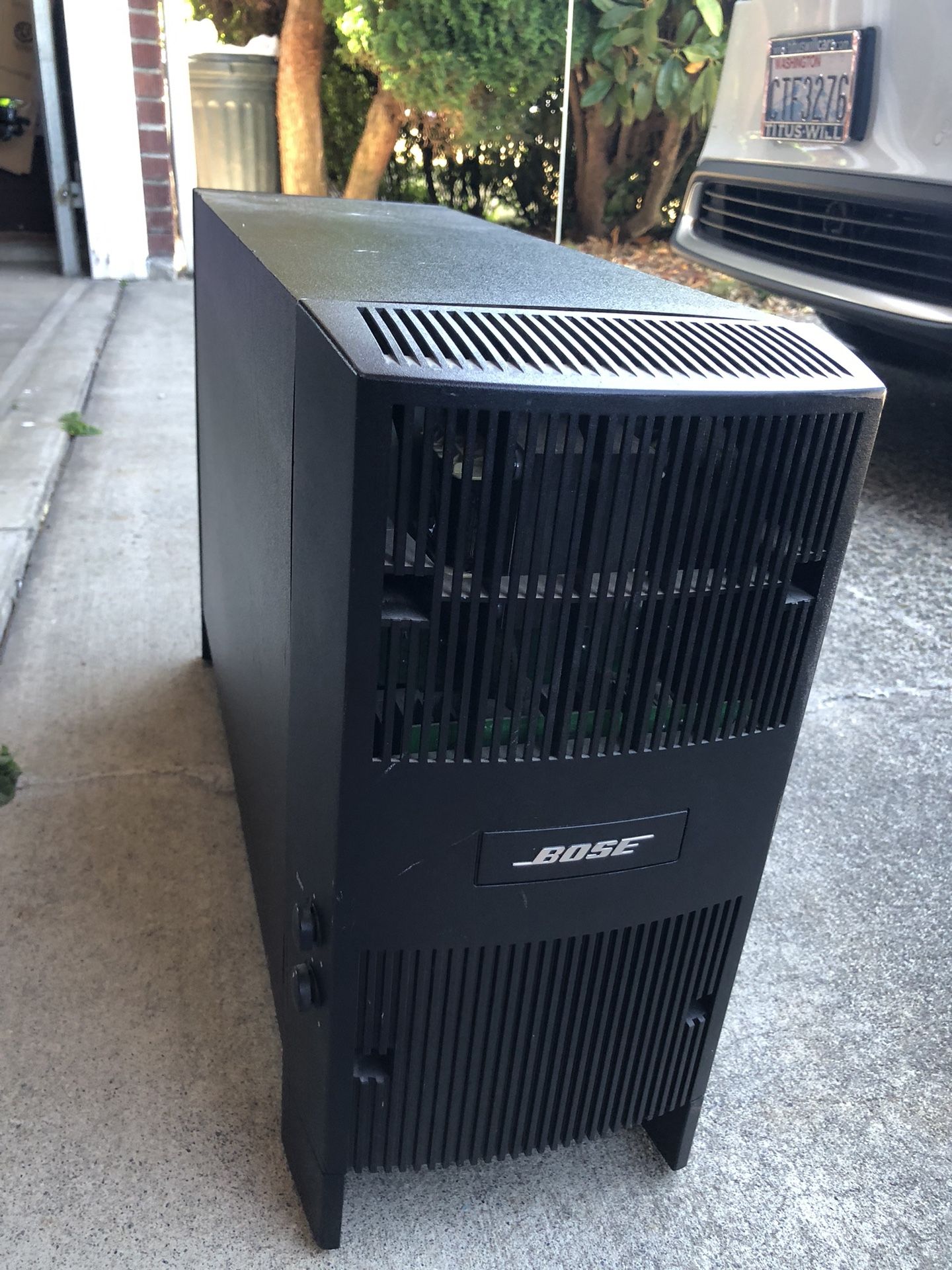 Bose Acoustimass 10 Series III 8 Speakers System No Power Cords Untested