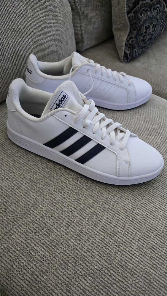 NEW ADIDAS MENS SHOES 