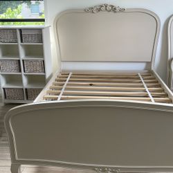 Pottery Barn Full Size Bed
