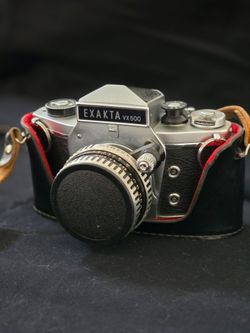 Vintage camera Exakta vx500