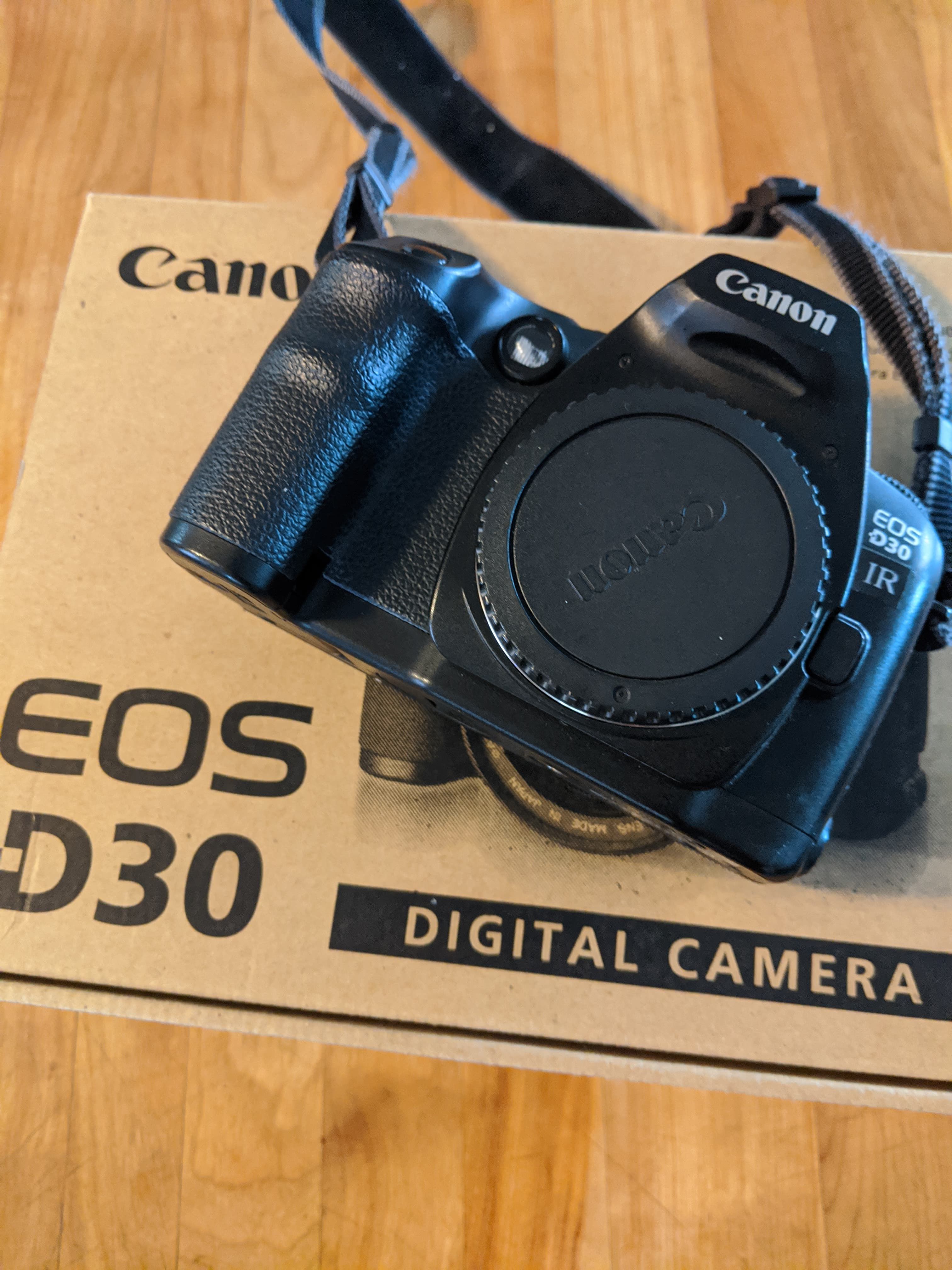 Canon EOS D30 3.2MP Digital SLR Camera Body <INFRARED CONVERSION FOR B&W>