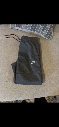 Nike sweatpants brand new size medium grey