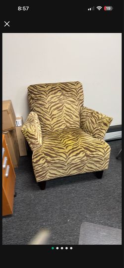 Accent chair