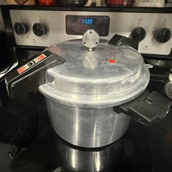 8 Quart Classic Pressure Cooker