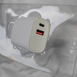 2 Port Wall Charger Type C And USB Port Works Quickly 