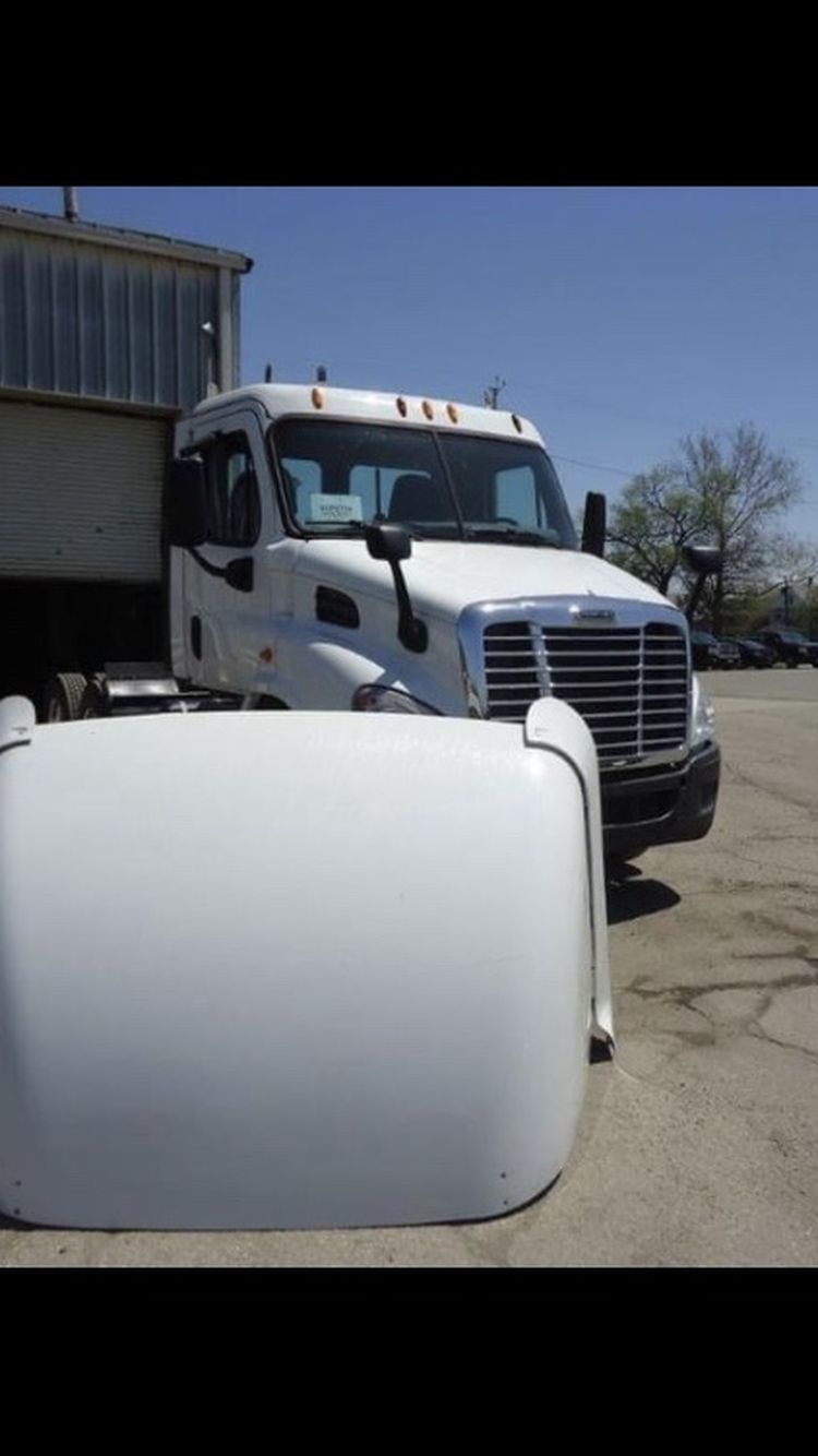 Cascadia Wind Deflector For Semi Trucks