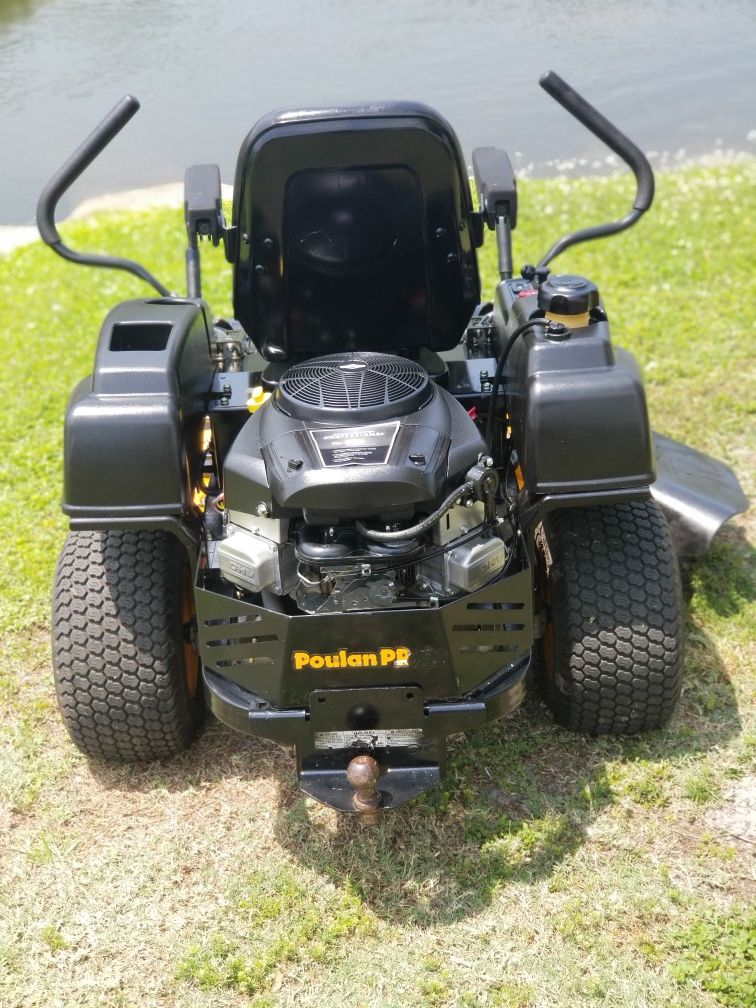 Poulan PRO P46ZX 46 in. 22 HP Gas Zero Turn Riding Mower. Great