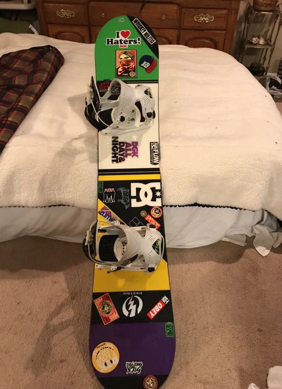 DC BDR Limited 153cm Snowboard w/ Flow Trilogy Bindings and Burton board bag