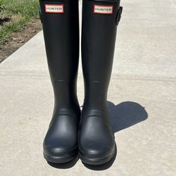 Hunter Rain Boots-size 7