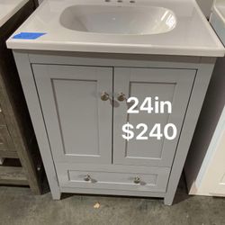 24in Bathroom Vanity With Top
