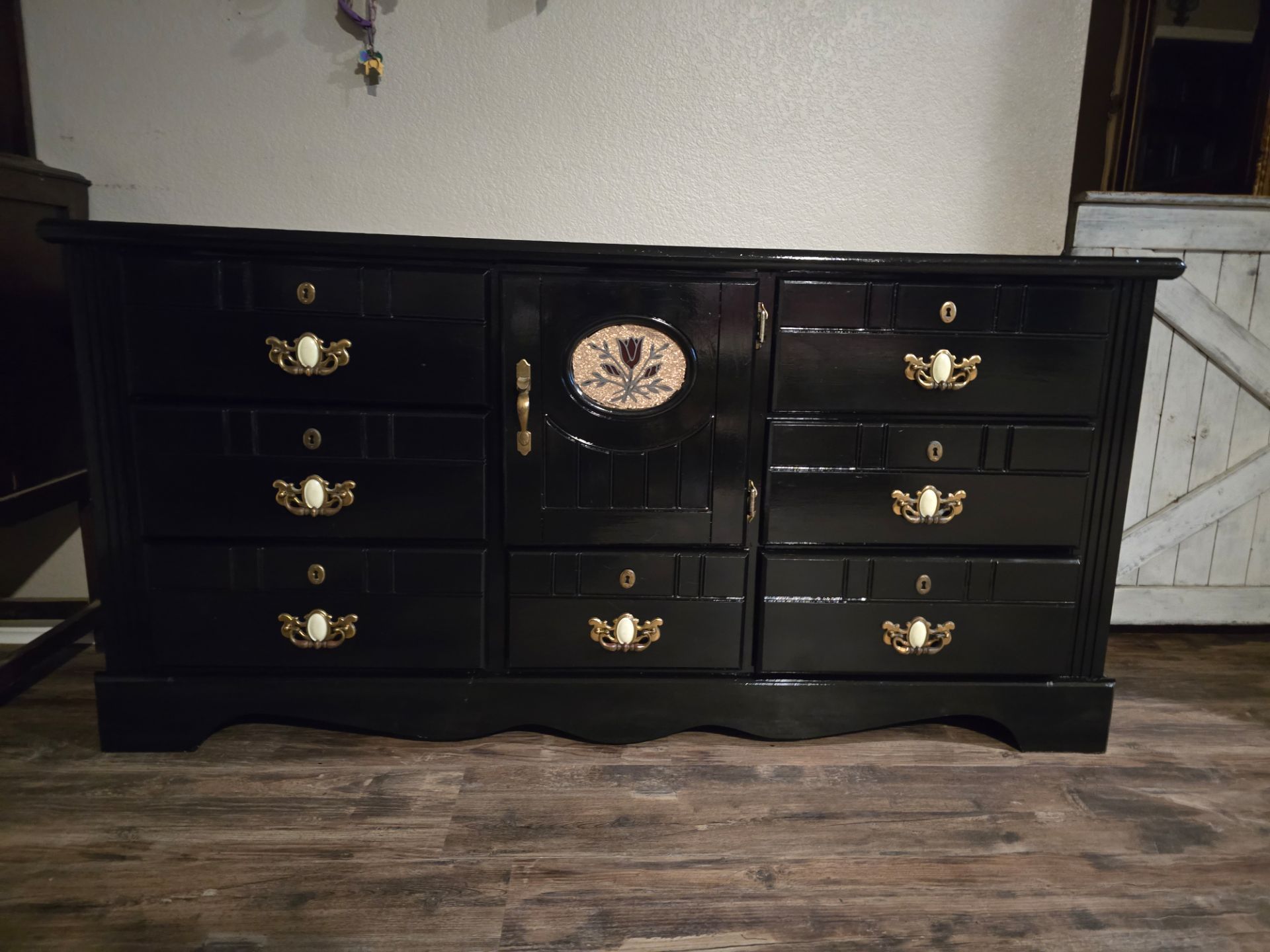 Beautiful black dresser, lots of storage