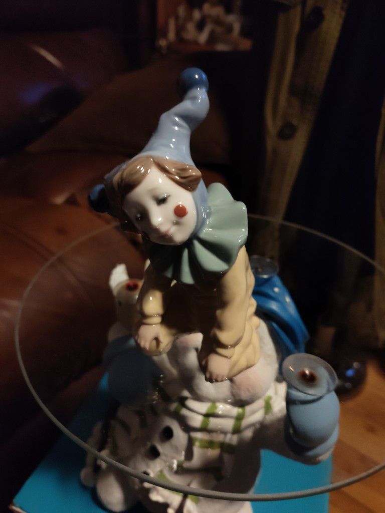NAO Lladro Small Jester Kneeling Clown JOY Figurine Retired Blue Hat Ruffle 