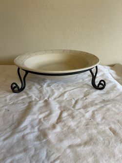 Longaberger bowl with stand