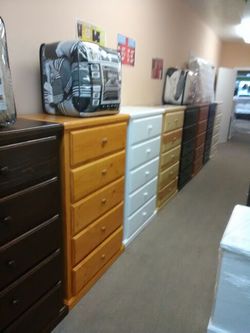Pinewood Dressers New