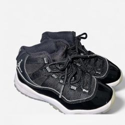Black And White Jordan 11 