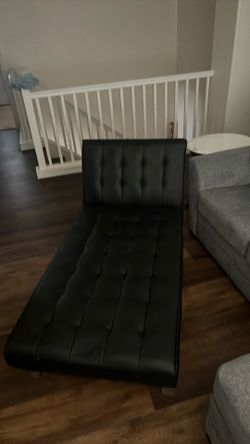 All black Reclinable Futon