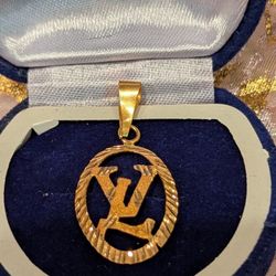 Beautiful 21 Carat Solid Gold Pendant New Gift For Wedding Birthday Or Any Occasion