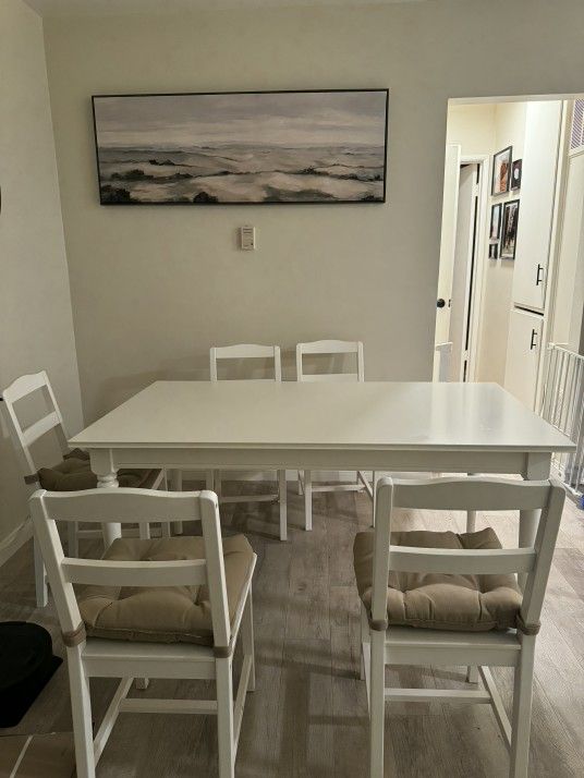 Dinning Table
