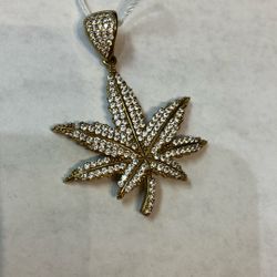 10k Yellow Gold Pendant #109247-1 MJ 