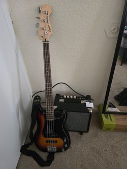 Fender bass and amp