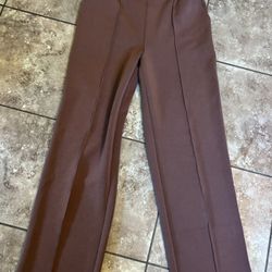  Women’s Meidum pants 