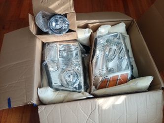 2008 Nissan Armada Lights