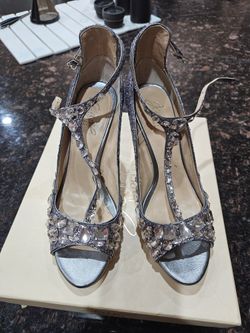 NIB Jewel Badgley Mischka Shoes