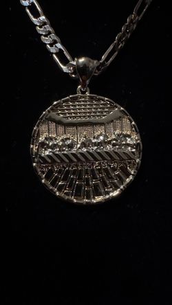 14K Gold Figaro with Last Supper Pendant