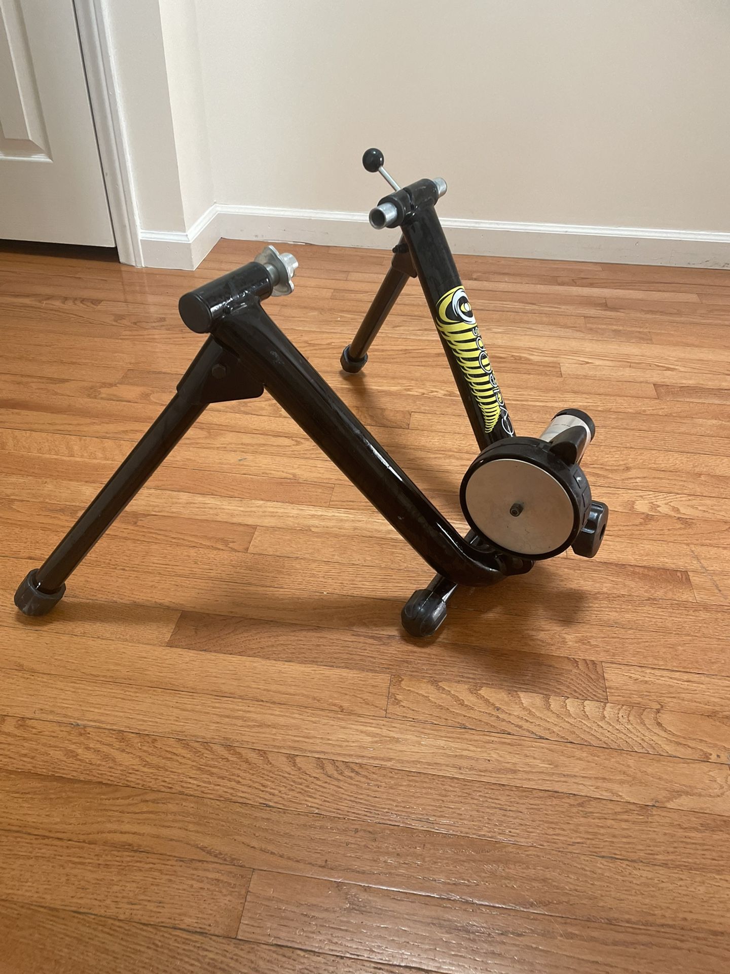 CycleOps Indoor Bike Trainer for Sale in Henderson, NV OfferUp