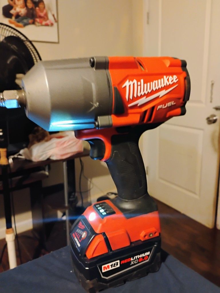 Milwaukee Impact Wrench Drill $260