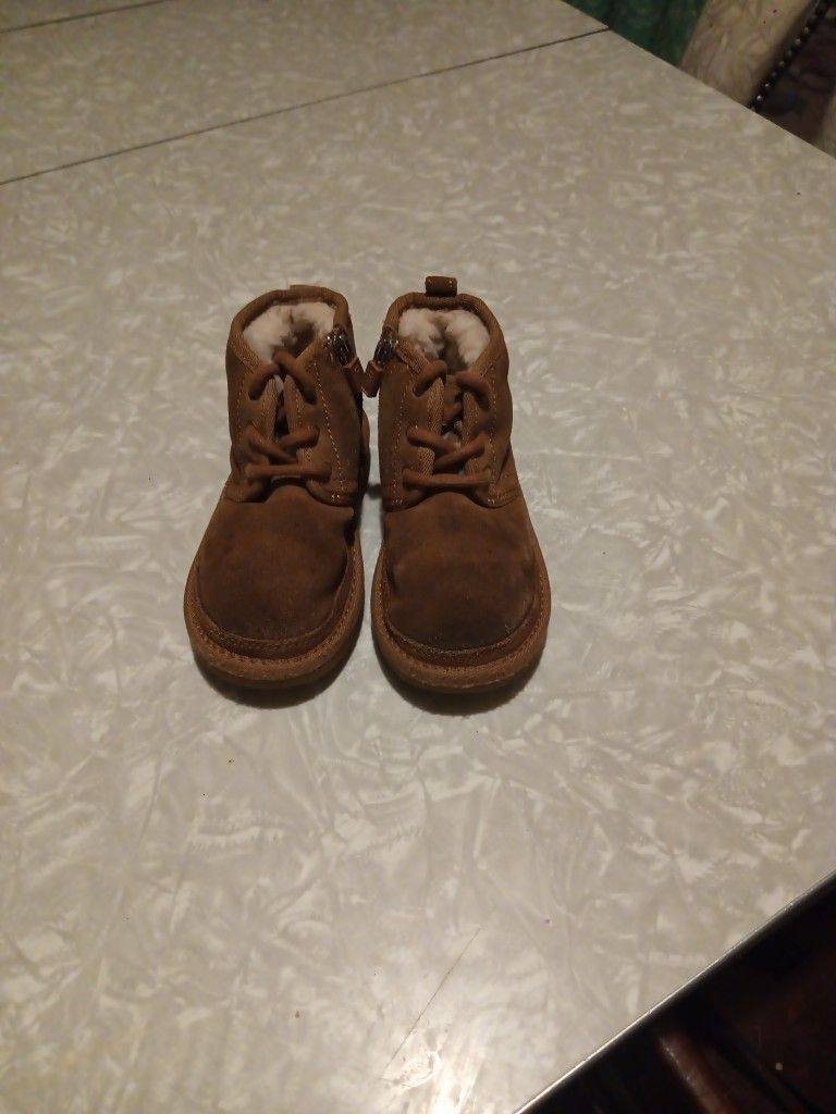 Kids Tan UGG Boots Size 10 Great Condition