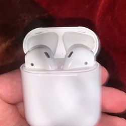 Used AirPods 1st Generation 