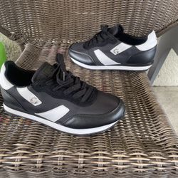 G by Guess! Beautiful Unisex Shoe! Size 8.5