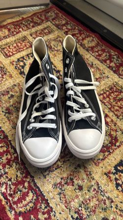 Converse Chuck Taylor High Top Sneakers women’s size 8.5