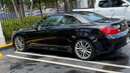 Infiniti Q60 convertible 2014