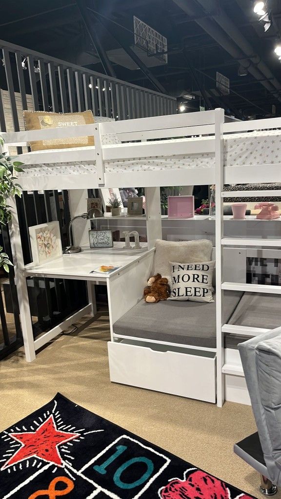 CallistusWhite Bunk Bed
Furniture of America$10 Down Payment And Financing Available