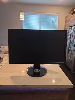 ASUS VG248QE 24" Full HD 1920x1080 144Hz 1ms HDMI Gaming Monitor
