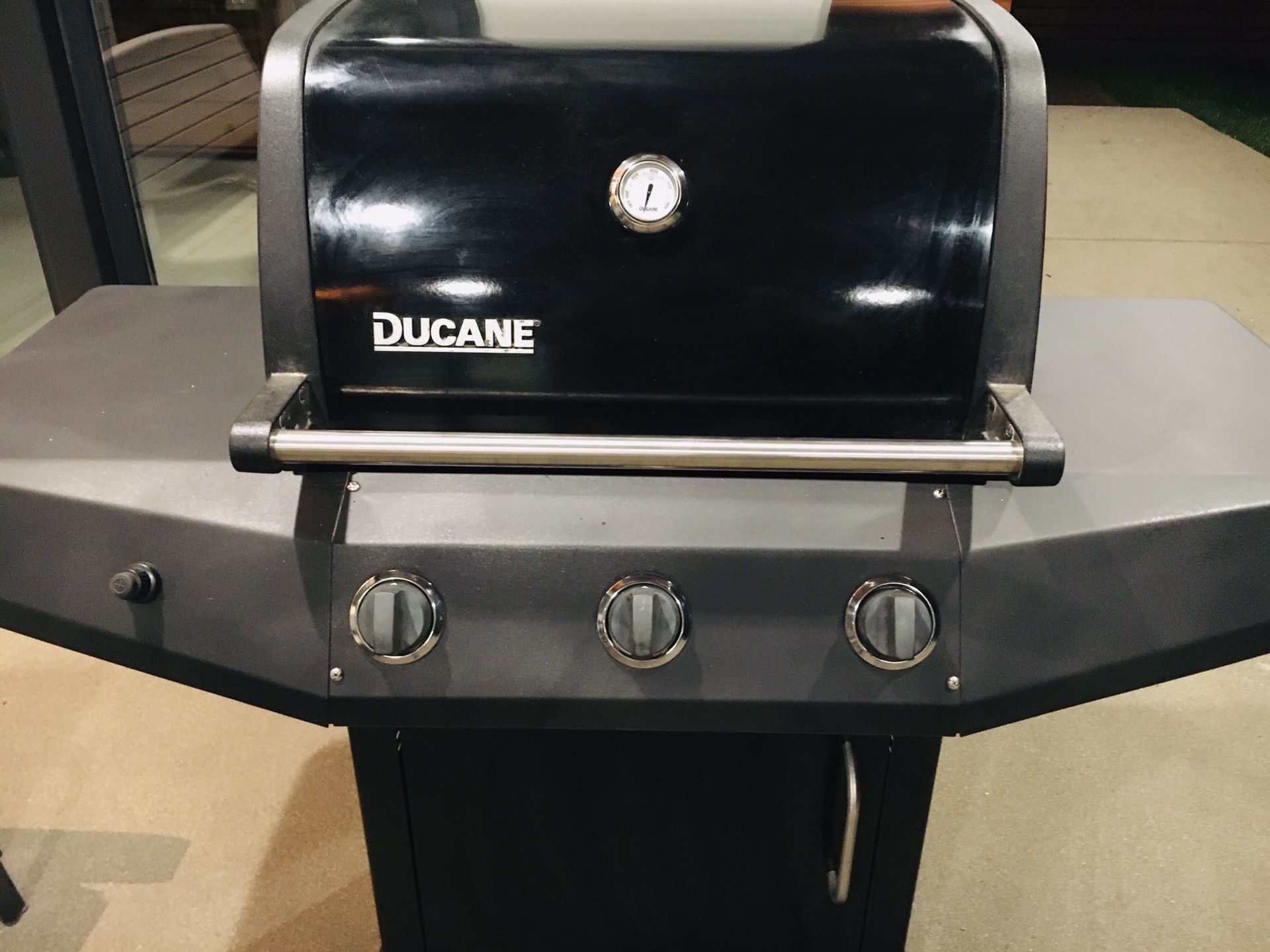BBQ Ducane three burner gas grill for Sale in Bellevue, WA OfferUp