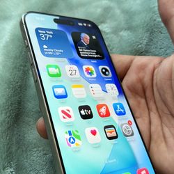 iPhone 15 Pro Max 256 Unlocked